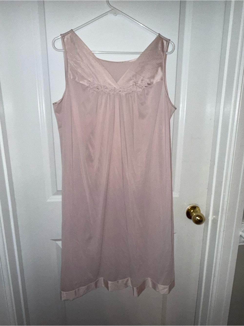 Vintage‎ Vanity Fair Pale Pink Satin & Lace Nightgown Size Large